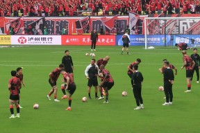 九州体育登录-关于足球比赛赛场紧张刺激，球员表现让人惊艳的信息