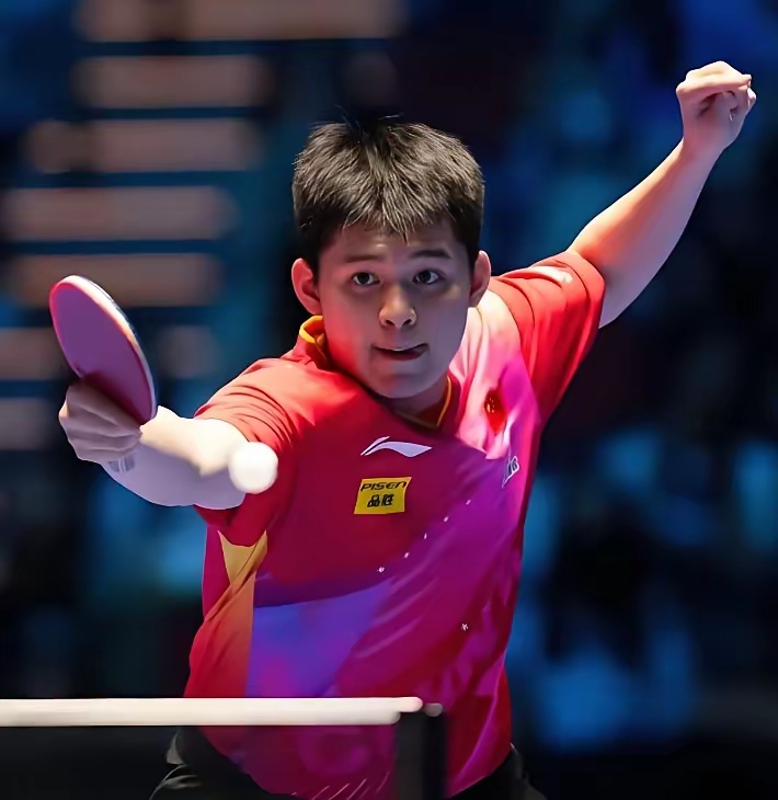 杜塞尔多夫队众志成城，努力争取比赛胜利的简单介绍